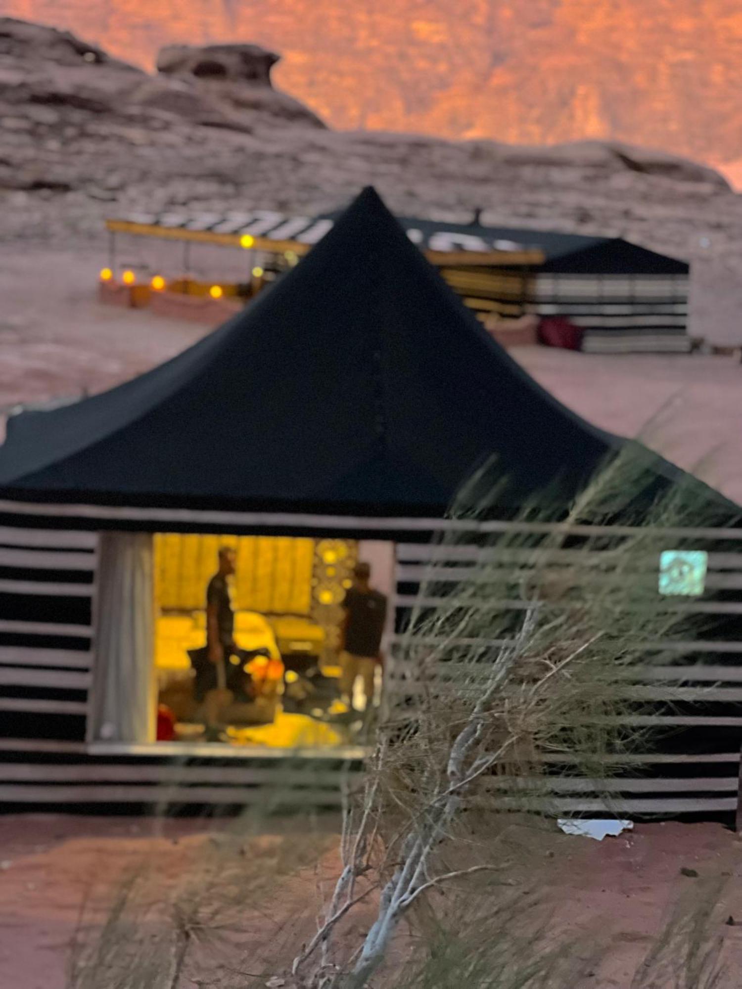 Rum Joharh Luxury Camp Вади Рум Екстериор снимка